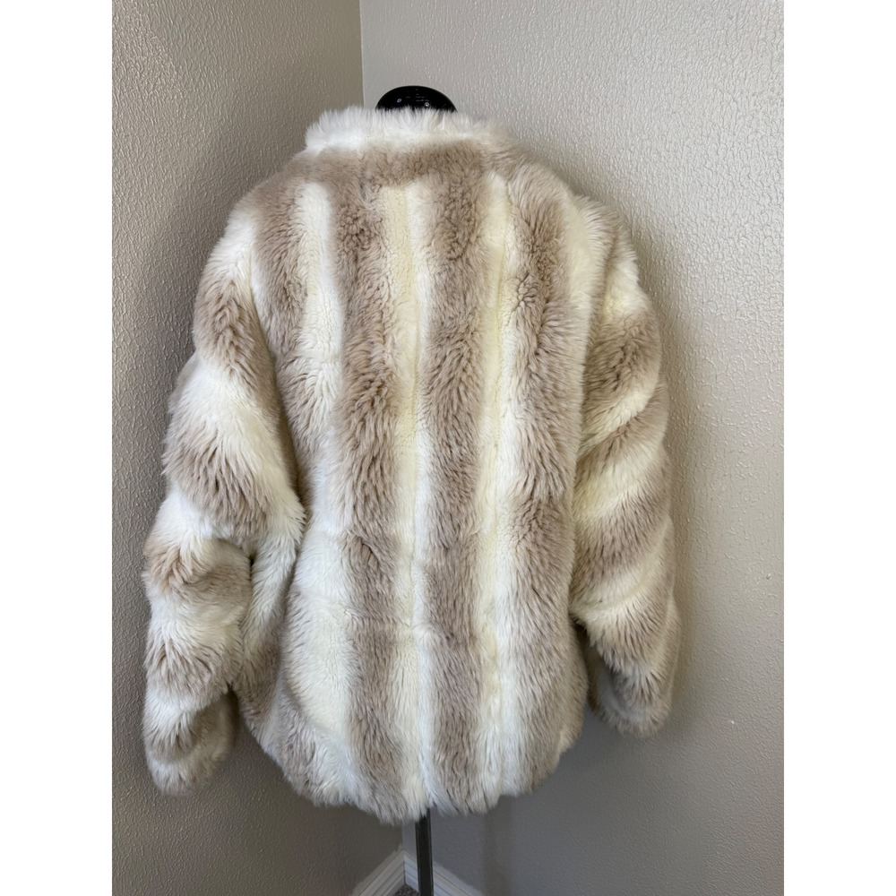 Vintage 1960's Country Pacer Faux Fur Coat Cream Tan Made in USA Oversized Plush - Picture 3 of 10